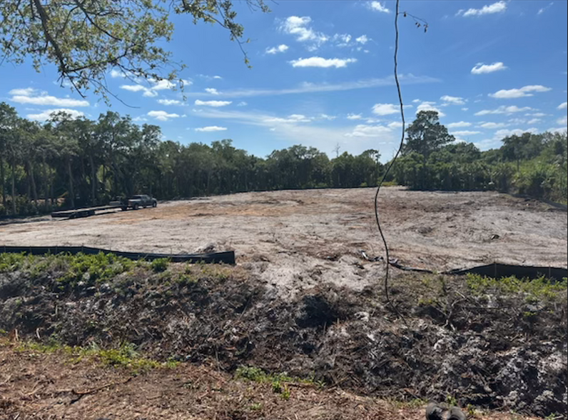 4001 Oleander Ave, Fort Pierce, FL for sale - Building Photo - Image 1 of 6