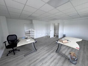 Office in Meaux to rent Interior Photo- Image 2 of 4