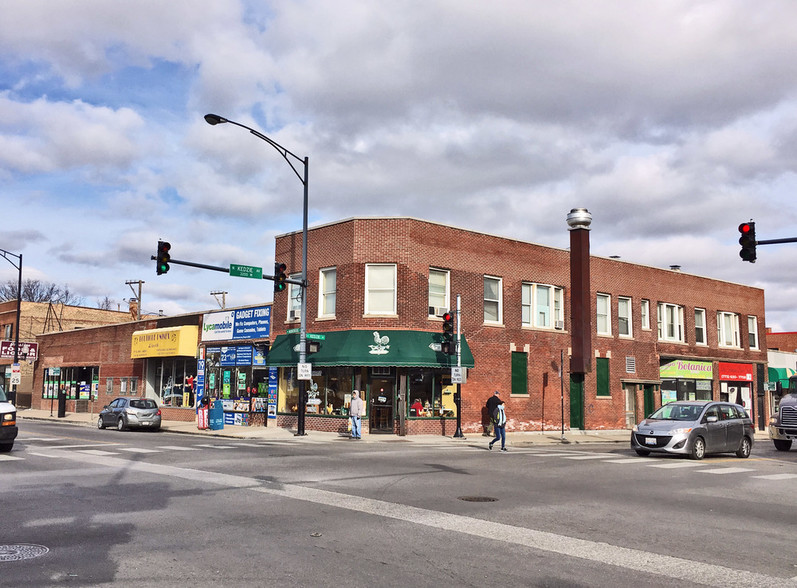 3210 W Montrose Ave, Chicago, IL for sale - Primary Photo - Image 1 of 1