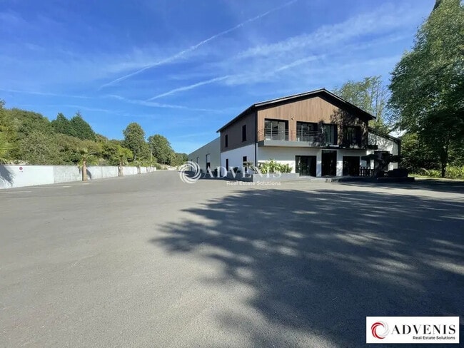 Vente Local d'activités 1 130 m²