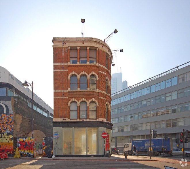 10 Great Eastern St, London to rent - Building Photo - Image 2 of 2