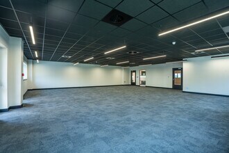 Calvin St, Bolton to rent Building Photo- Image 2 of 3