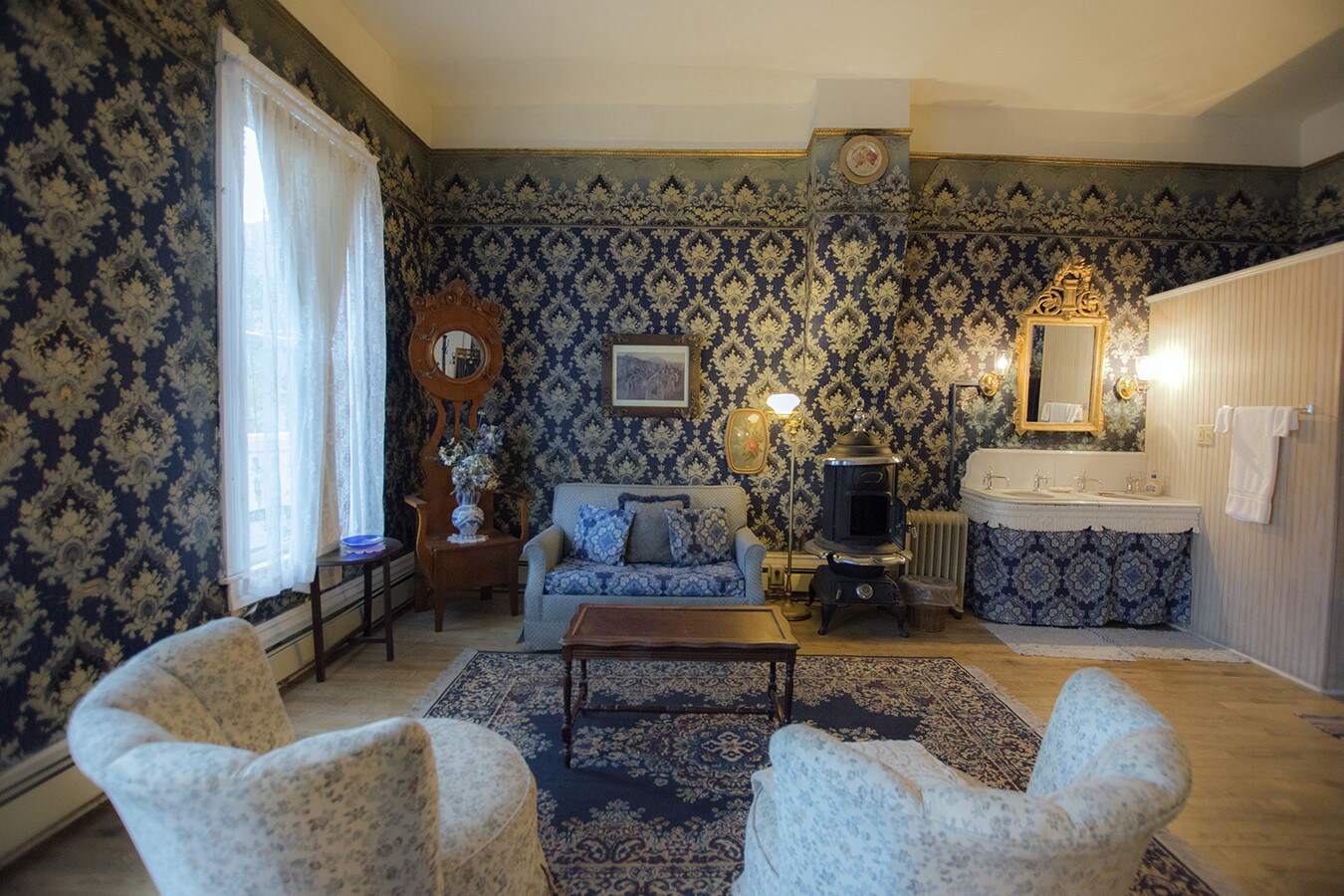 Historic Western Hotel & Saloon, Ouray 81427 | LoopNet.co.uk