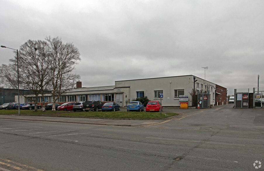 6-6 Cheney Manor Industrial, Swindon for rent - Primary Photo - Image 1 of 2