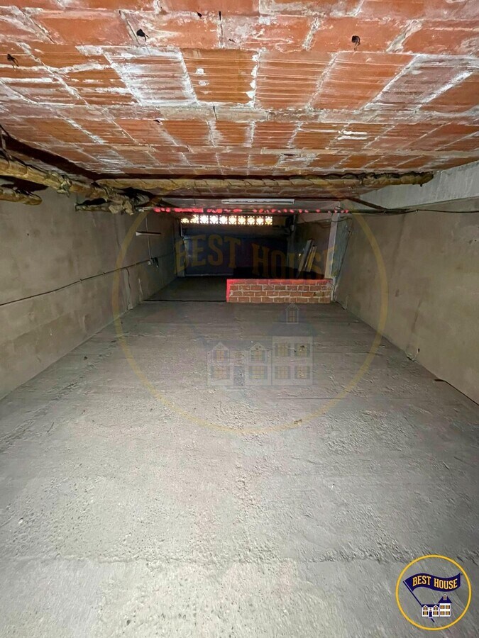 Cuenca, CUE 16003 -  -  - Interior Photo - Image 1 of 4