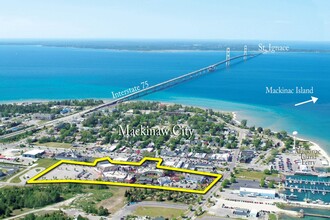 312 S Huron Ave, Mackinaw City, MI for sale Primary Photo- Image 1 of 1