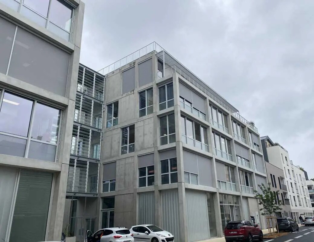 28 Rue Mansard, Villeurbanne to rent Building Photo- Image 1 of 12