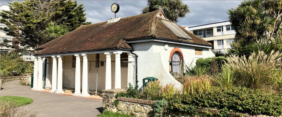 Marine, Bognor Regis to rent - Building Photo - Image 3 of 3