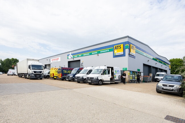 More details for Cobham Way, Crawley - Retail to Rent