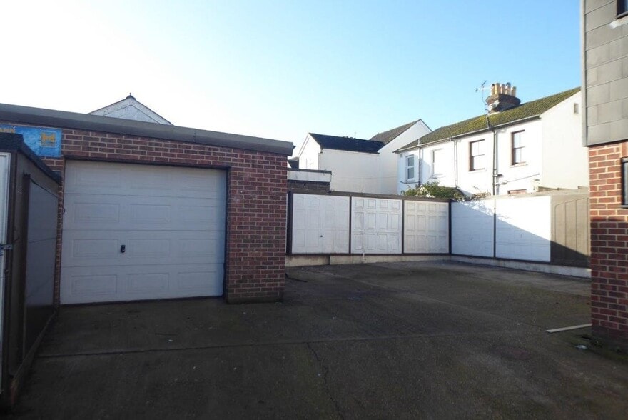 57 High Brooms Rd, Tunbridge Wells to rent - Building Photo - Image 3 of 7