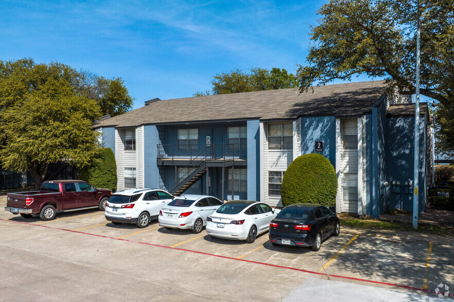 521 E Windsor Dr, Denton, TX for sale - Primary Photo - Image 1 of 1