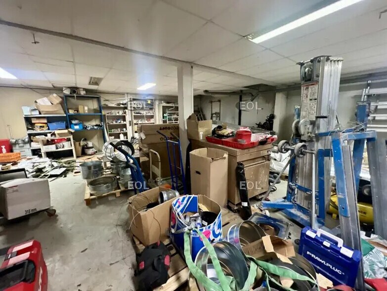 Office in Romainville for sale - Building Photo - Image 2 of 15