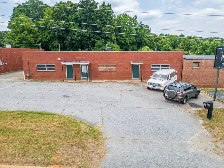 1930-1932 W Green Dr, High Point, NC for rent - Building Photo - Image 2 of 7