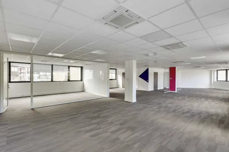 Office in Boulogne-Billancourt to rent Building Photo- Image 1 of 3