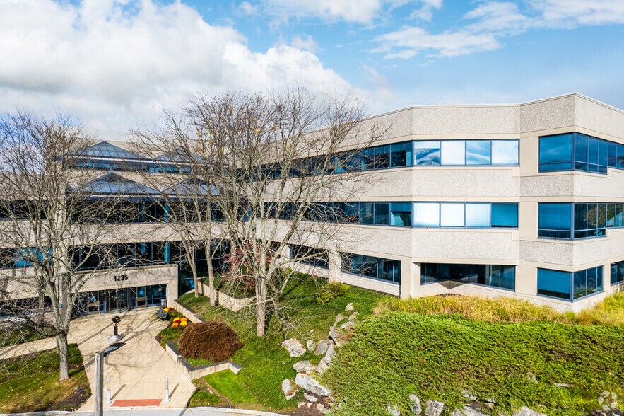 1235 Westlakes Dr, Berwyn 19312 Westlakes 1235 UK