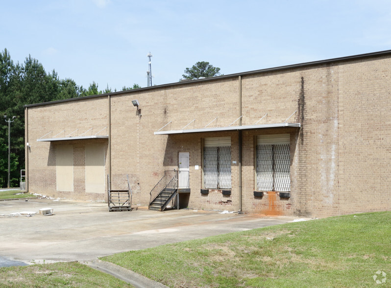 5950 Fulton Industrial Blvd SW, Atlanta, GA for rent - Building Photo - Image 2 of 3