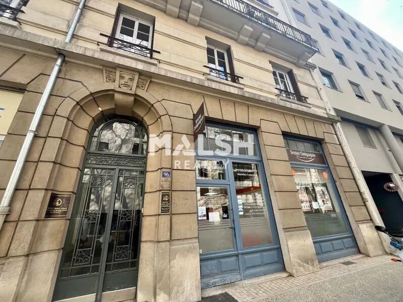 Location Bureaux 75 m² - Photo 1