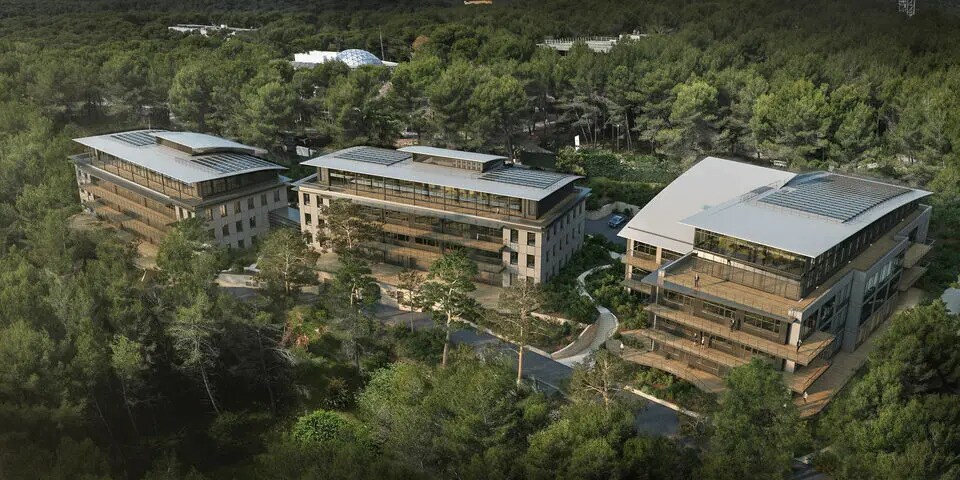 Office in Valbonne to rent - Building Photo - Image 1 of 7