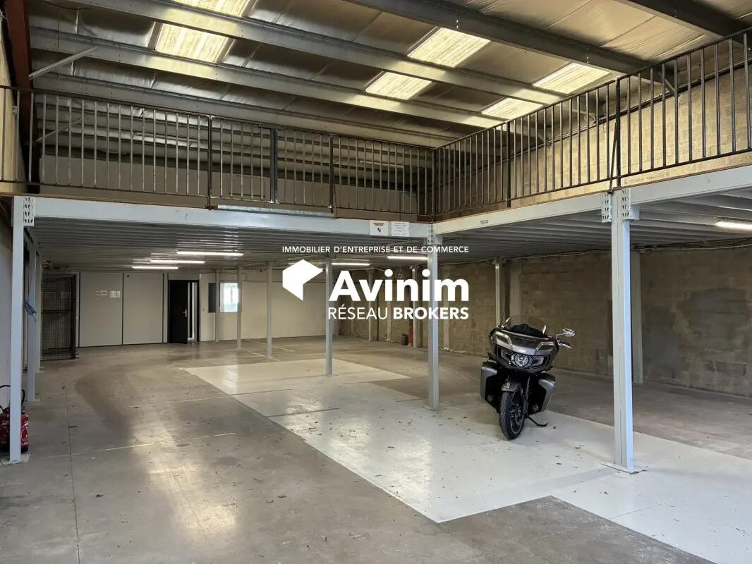 Industrial in Marseille to rent Interior Photo- Image 1 of 8