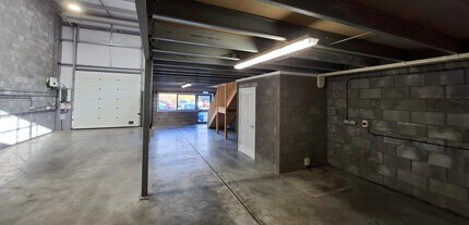 Metz Way, Gloucester to rent Interior Photo- Image 2 of 4