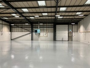 45-53 Potters Ln, Milton Keynes to rent Interior Photo- Image 2 of 11