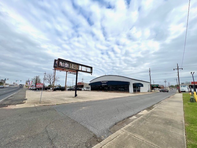 107 Bridge St, West Monroe, LA for rent - Building Photo - Image 1 of 7