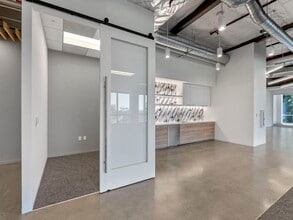 46 Discovery, Irvine, CA to rent Interior Photo- Image 2 of 6