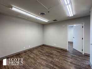 101 S Locust St, Denton, TX to rent Interior Photo- Image 2 of 5