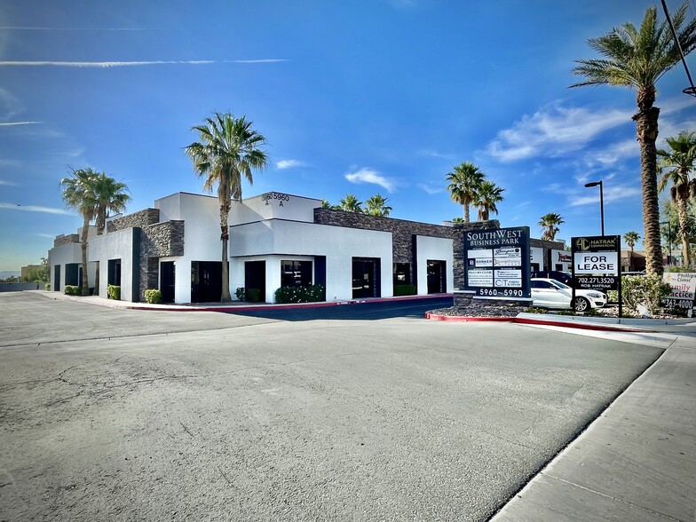 5960 S Rainbow Blvd, Las Vegas, NV for rent - Building Photo - Image 2 of 7