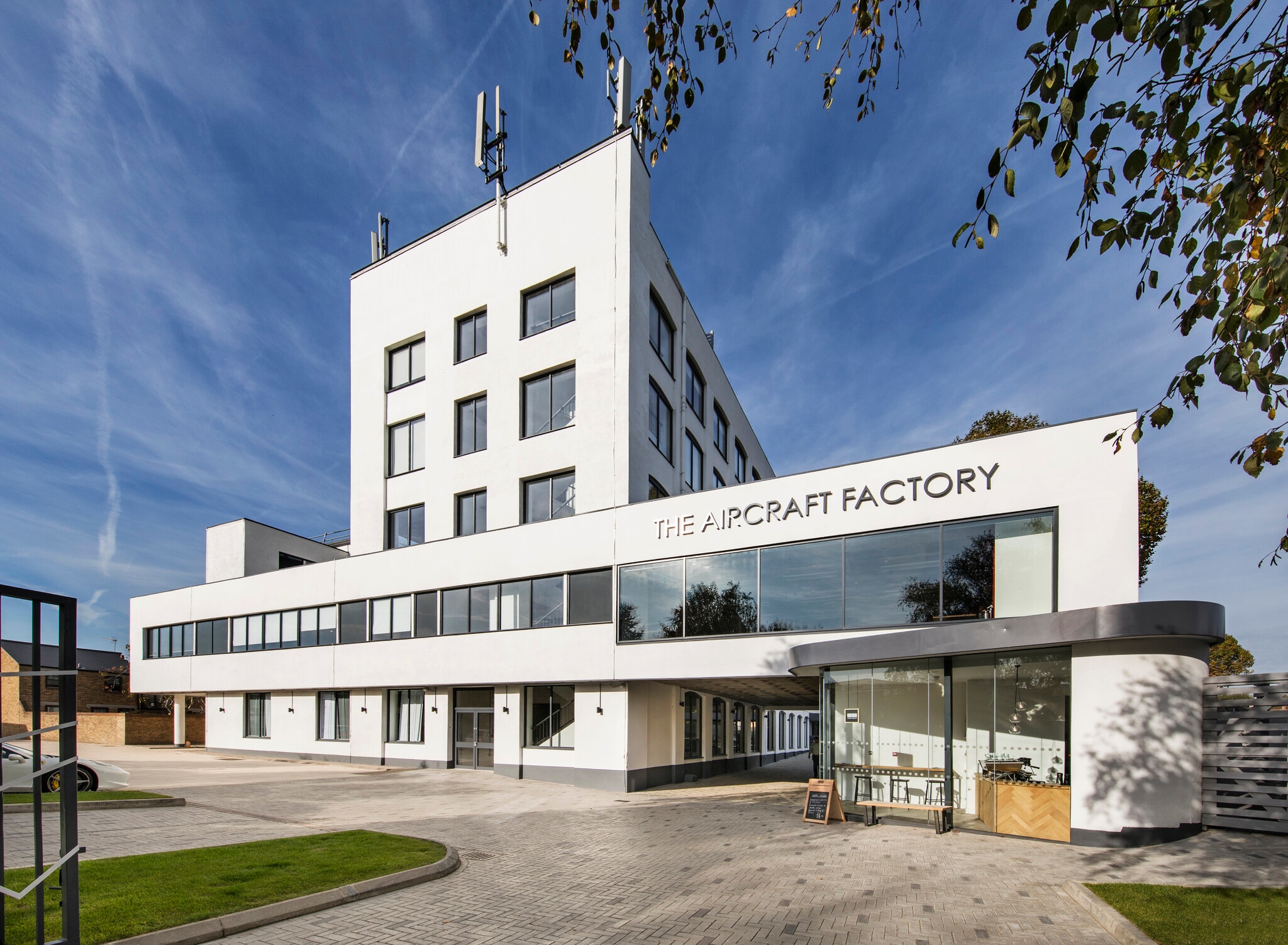 100 Cambridge Grove, London to rent Building Photo- Image 1 of 5