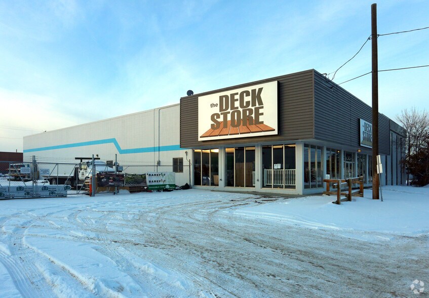 11140 154th St NW, Edmonton, AB for sale - Primary Photo - Image 1 of 1