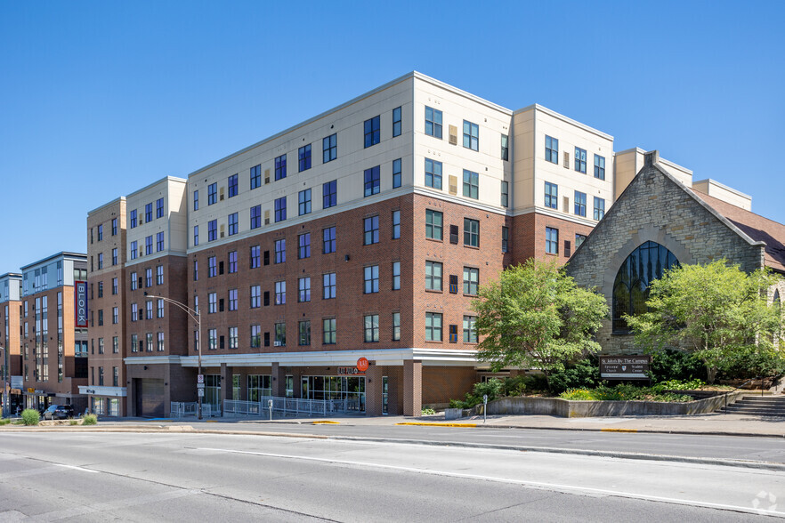 2320 Lincoln Way, Ames, IA for sale - Primary Photo - Image 1 of 1