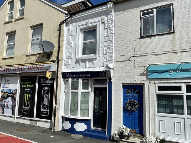 More details for 187 Lynchford Rd, Farnborough - Office for Sale