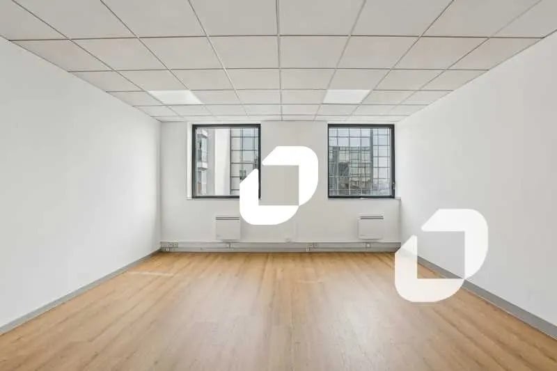 51-55 Rue Hoche, Ivry-sur-Seine to rent Interior Photo- Image 1 of 2