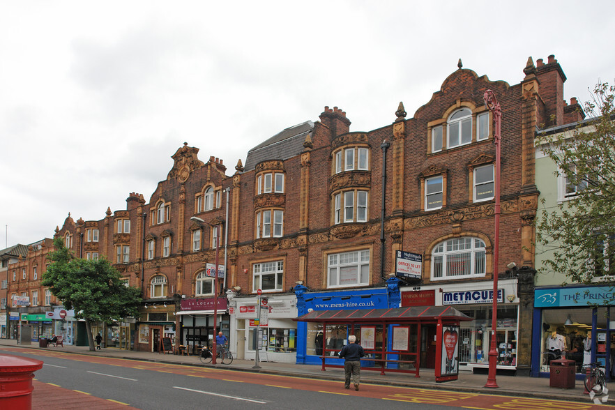 6-10 Claremont Rd, Surbiton for rent - Building Photo - Image 3 of 3