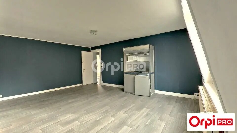 Office in Lille to rent Interior Photo- Image 1 of 9