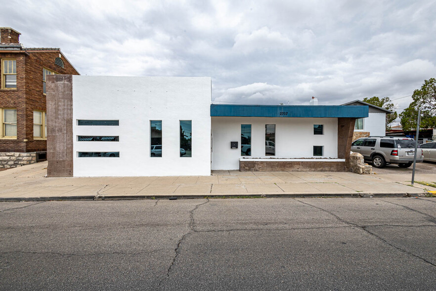 2707 Montana Ave, El Paso, TX for sale - Building Photo - Image 1 of 1