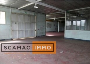 Light Industrial in Vaux-le-Pénil for sale Interior Photo- Image 2 of 4