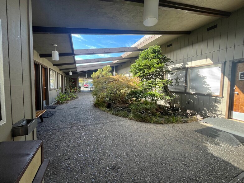 2100 Otis Dr, Alameda, CA for sale - Building Photo - Image 2 of 12