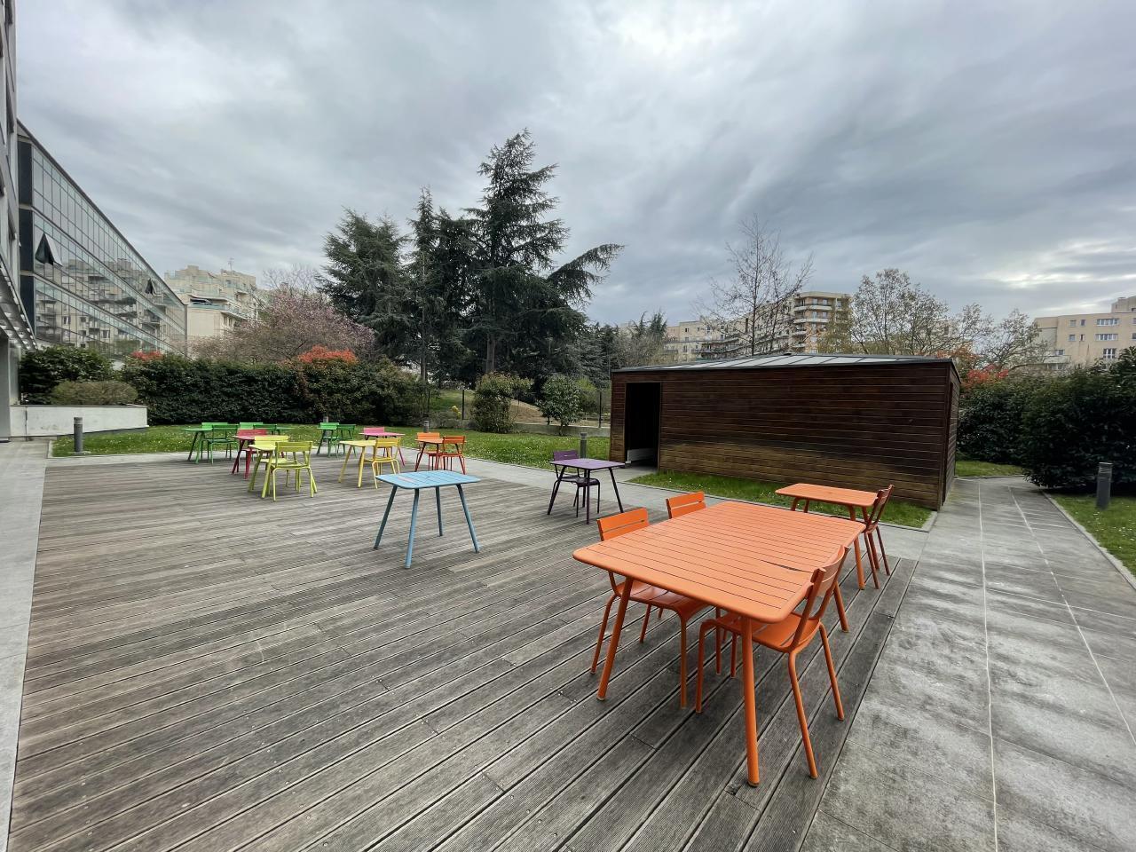 19 Rue Mozart, Clichy to rent Building Photo- Image 1 of 6