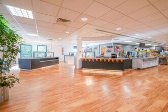 Penner Rd, Havant to rent Interior Photo- Image 2 of 8