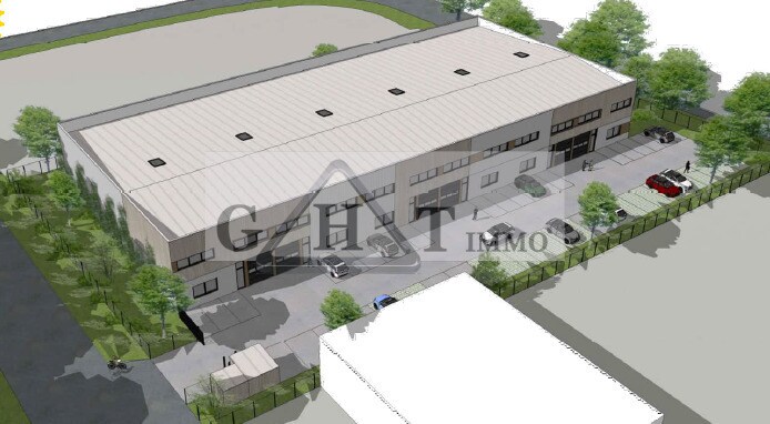 Industrial in Viarmes to rent - Building Photo - Image 2 of 4