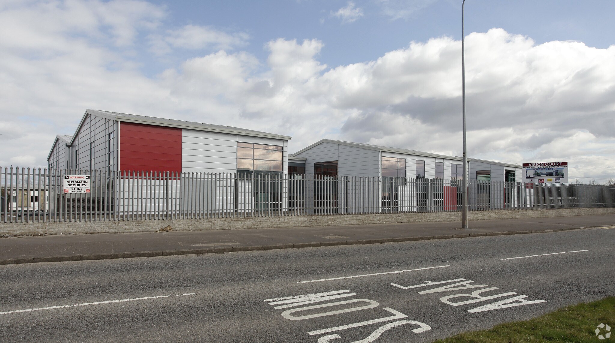 Caxton Pl, Cardiff to rent Primary Photo- Image 1 of 8
