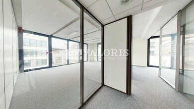 8 Rue Maurice Moissonnier, Vaulx-en-Velin to rent Interior Photo- Image 2 of 7