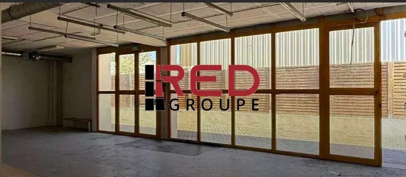 Industrial in Aix-en-Provence to rent - Building Photo - Image 3 of 8