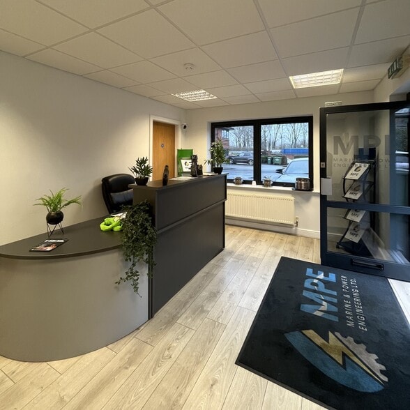 12 Wetmore Rd, Burton On Trent for sale - Building Photo - Image 2 of 7