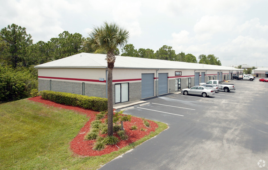 4280 Dow Rd, Melbourne, FL for rent - Building Photo - Image 1 of 2