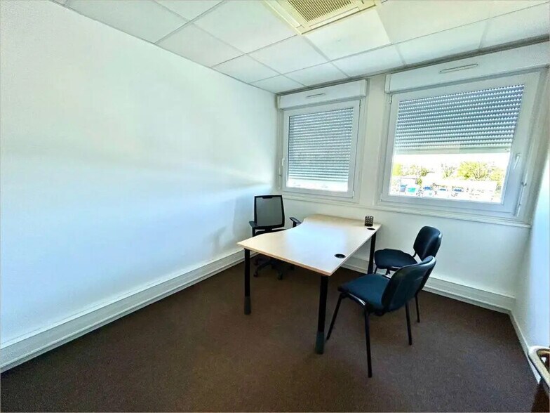 4138 La Lauragaise, Labège to rent - Interior Photo - Image 3 of 15