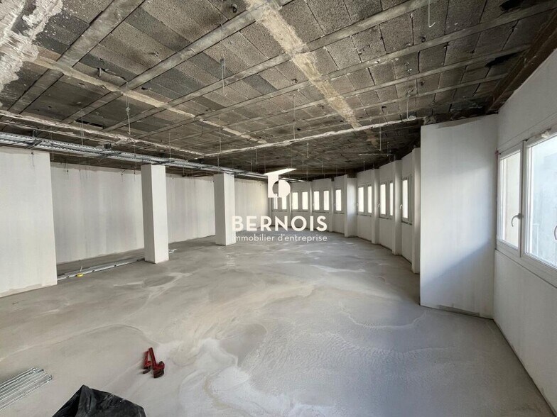 Office in Toulon to rent - Interior Photo - Image 3 of 6