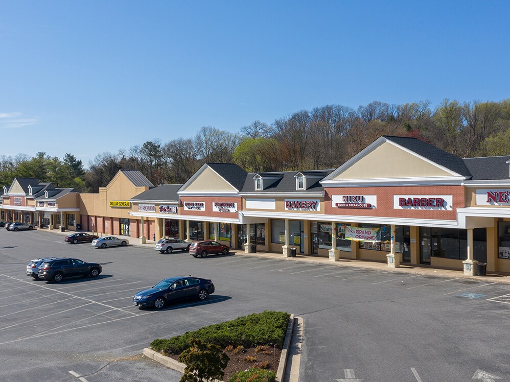 540-598 Cranbrook Rd, Cockeysville, MD to rent Building Photo- Image 1 of 12